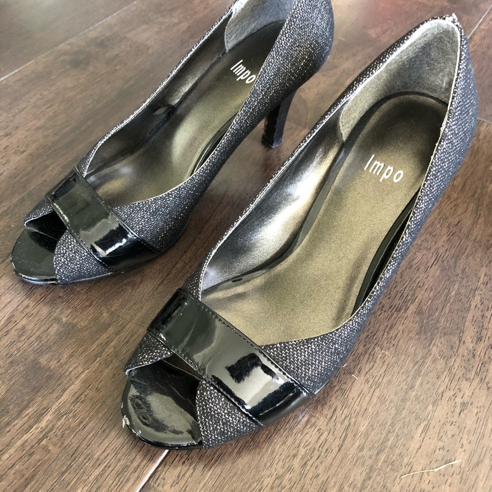 Black/grey twill heels